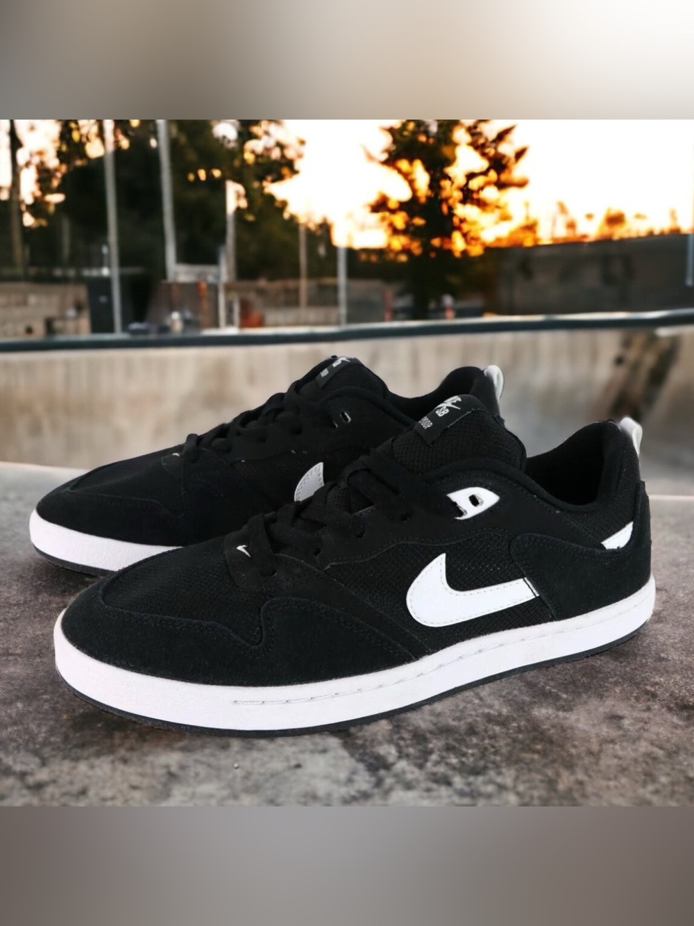 Nike SB Alleyoop Men’s Black & White Low-Top Sneakers, size 9.5, new in box